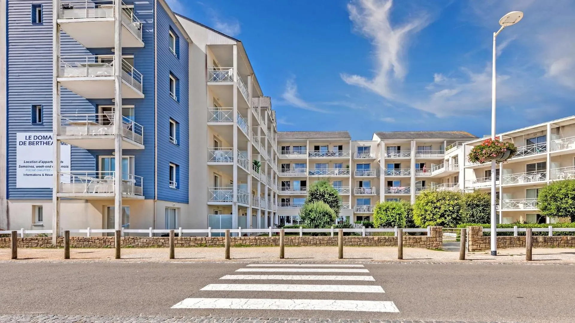 Apartment With Indoor Pool And Sea View Plougonvelin Γαλλία